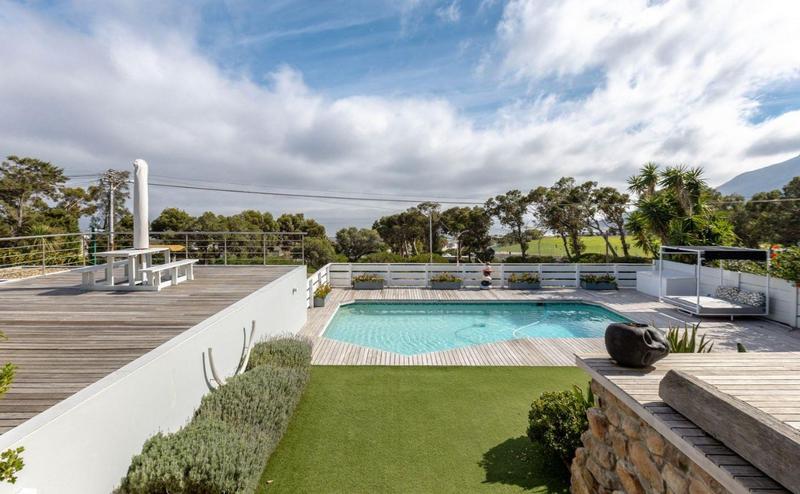 6 Bedroom Property for Sale in Camps Bay Western Cape